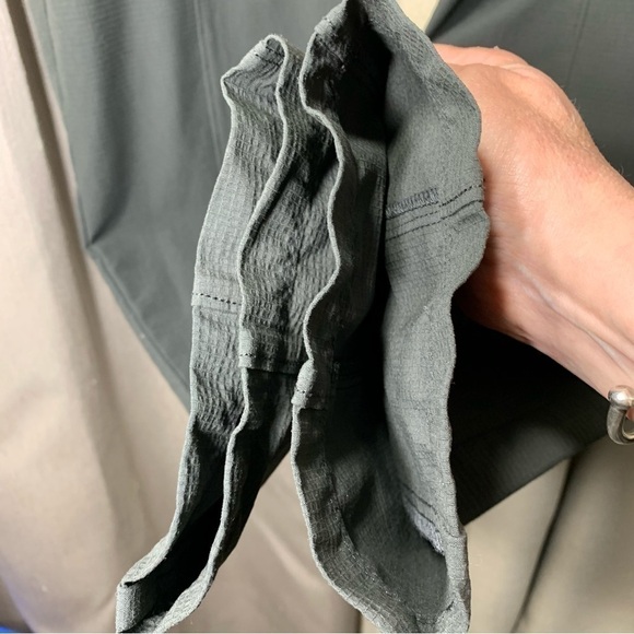 Woolrich Hiking Hi Rise Pants Sz 14 Gray Stretch Nylon Straight Pockets Walking - Picture 9 of 16